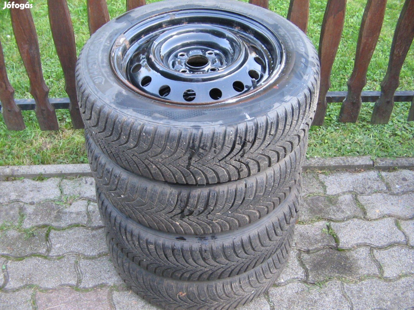 175/65R15 téli garnitúra Swift-hez eladó!
