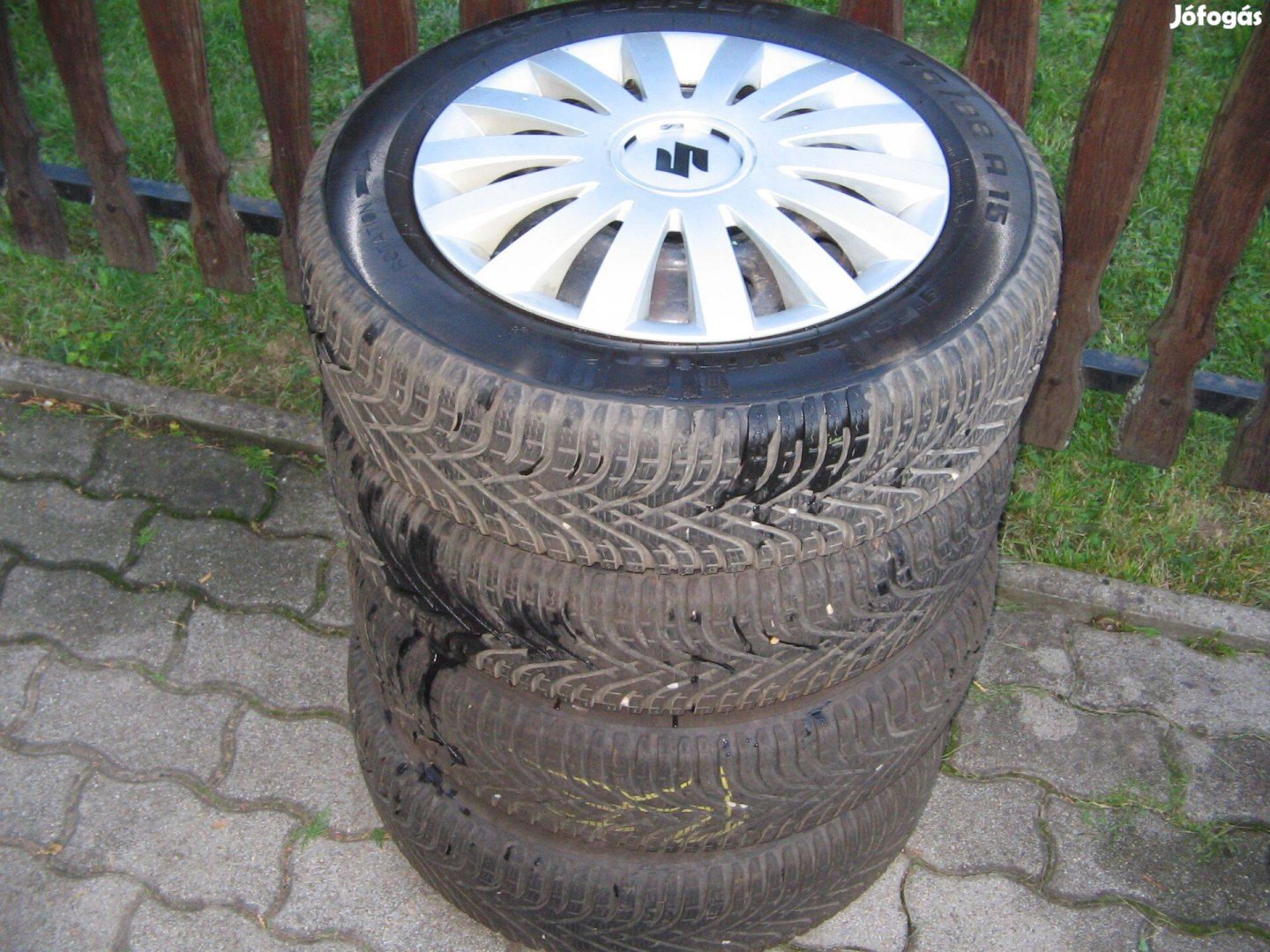175/65R15 téli garnitúra felnin Swift-re eladó!