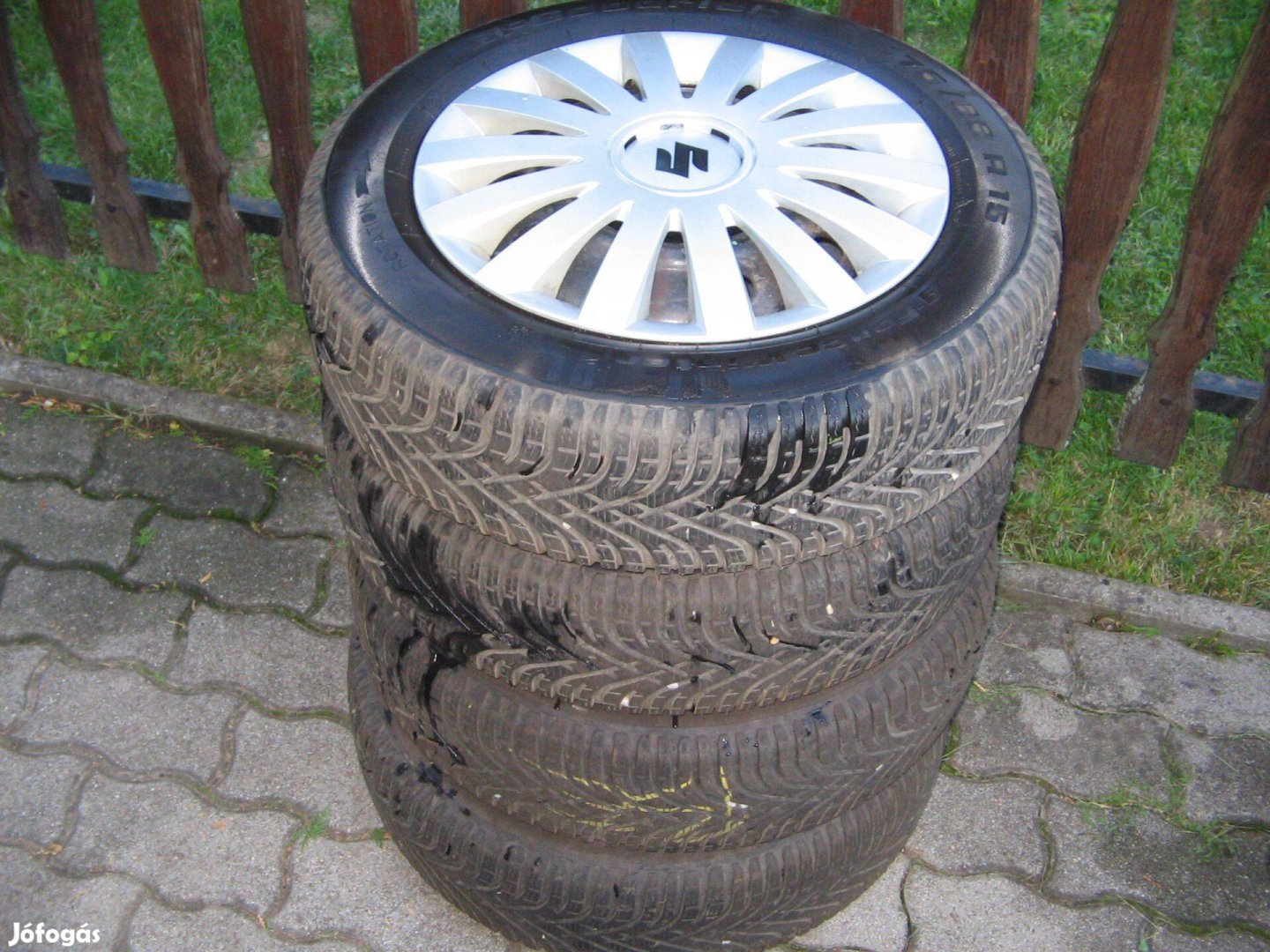 175/65R15 téli garnitúra felnin Swift-re eladó!