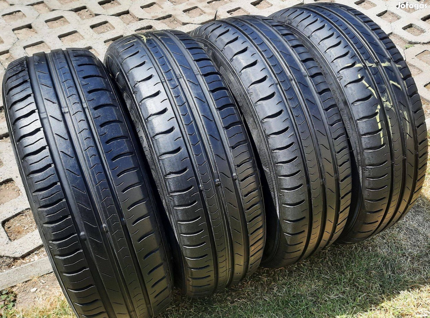 175/65 R14 Falken Nyári gumik
