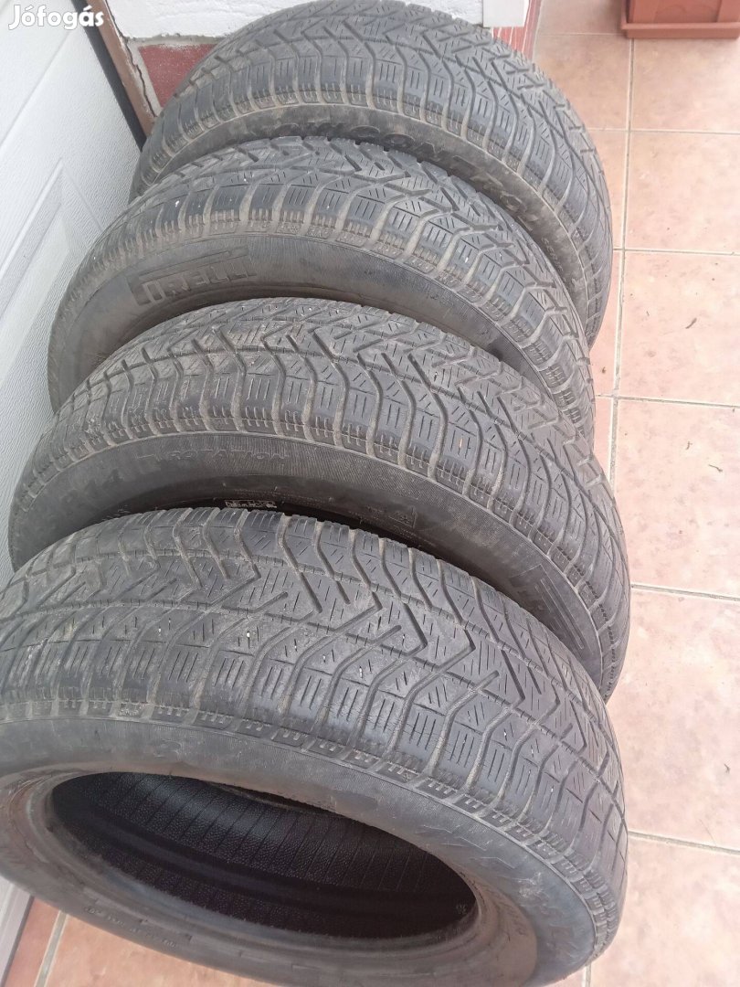 175/65 R14 méretű 4 db téli gumi eladó