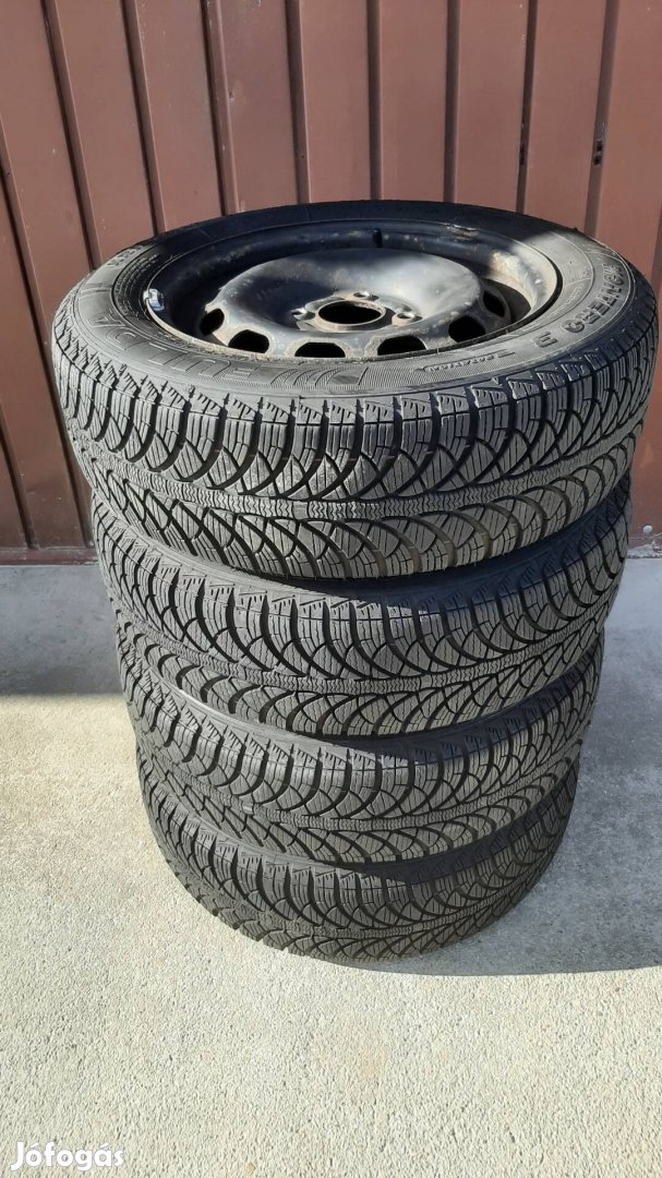 175/65 R14 téligumi 4×108-as ford lemezfelnin