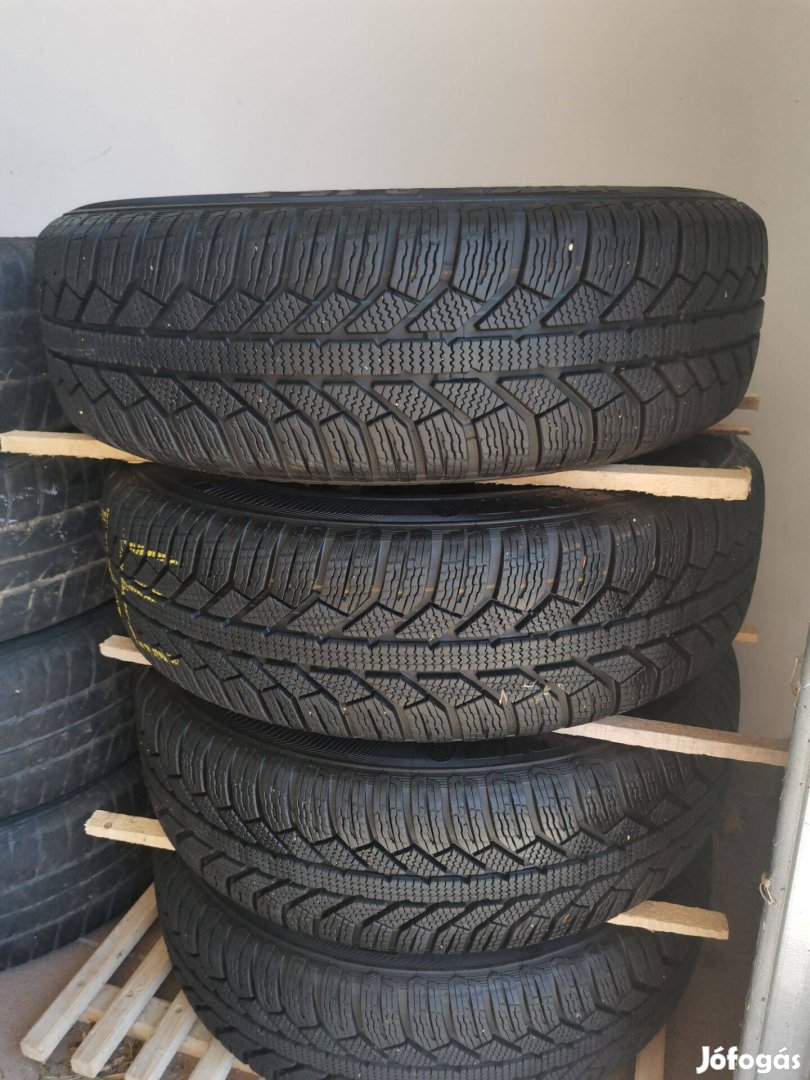 175/65 R15 Semperit Mastergrip 2 téli gumi garnitúra Yaris