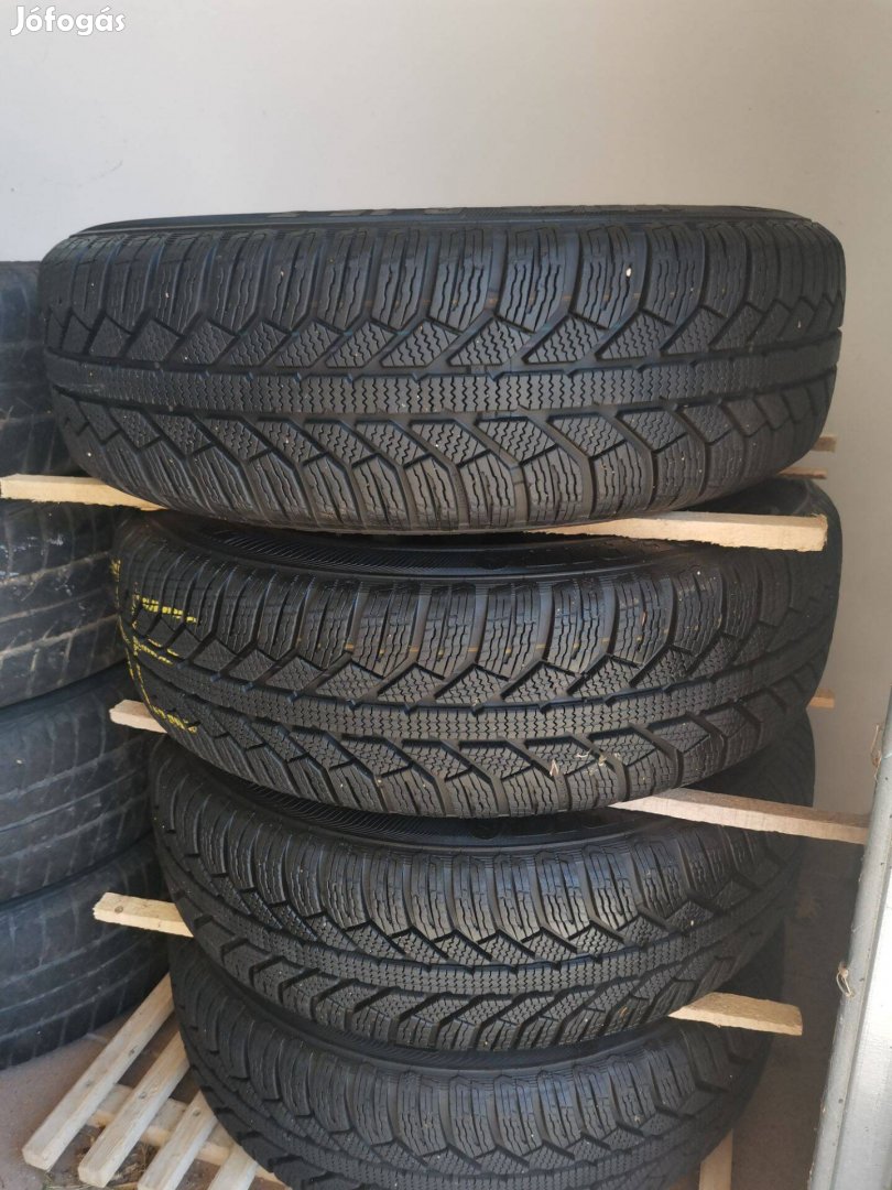 175/65 R15 Semperit Mastergrip 2 téli gumi garnitúra új állapot Yaris