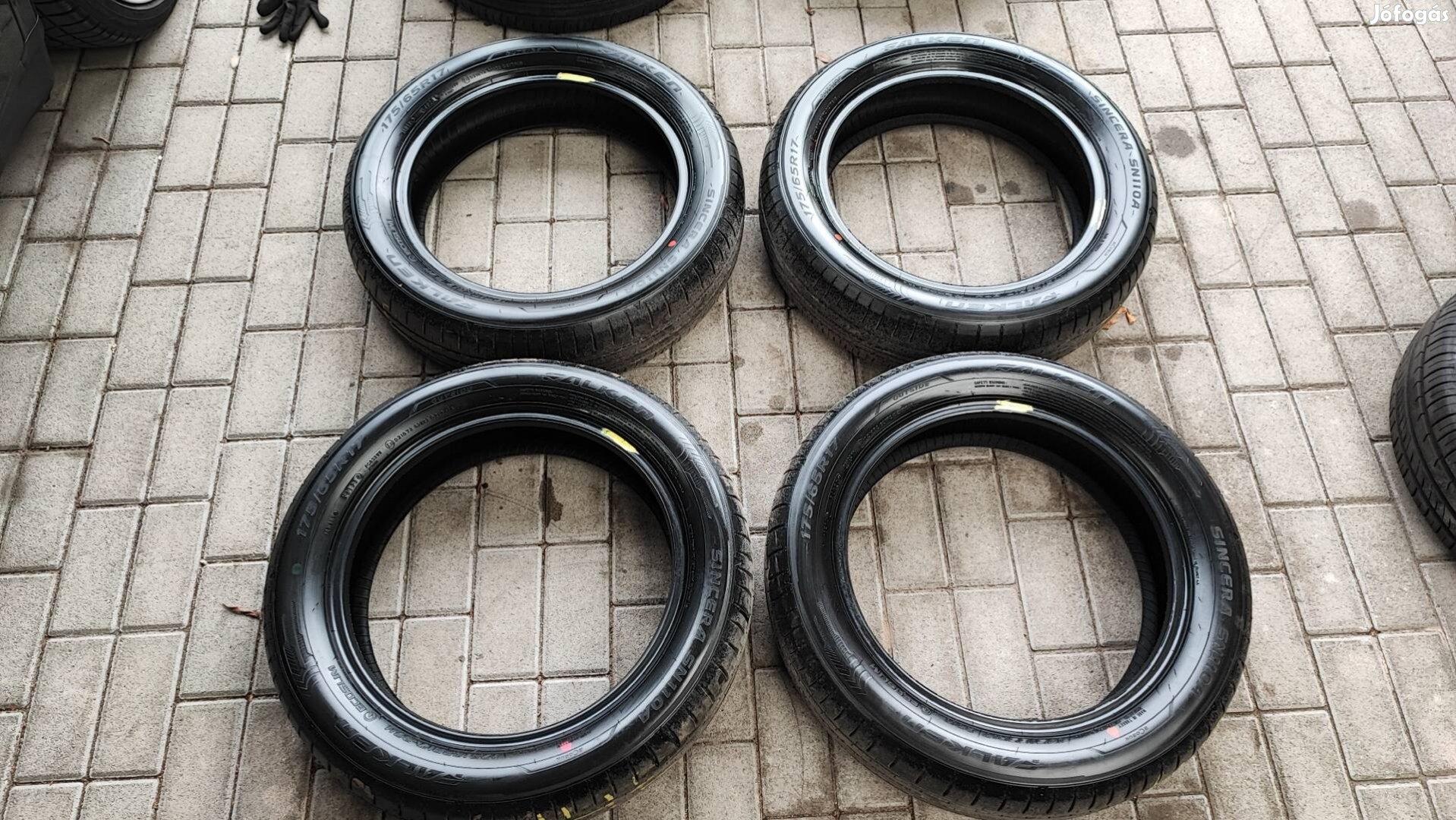 175/65 R17 Falken nyárigumi