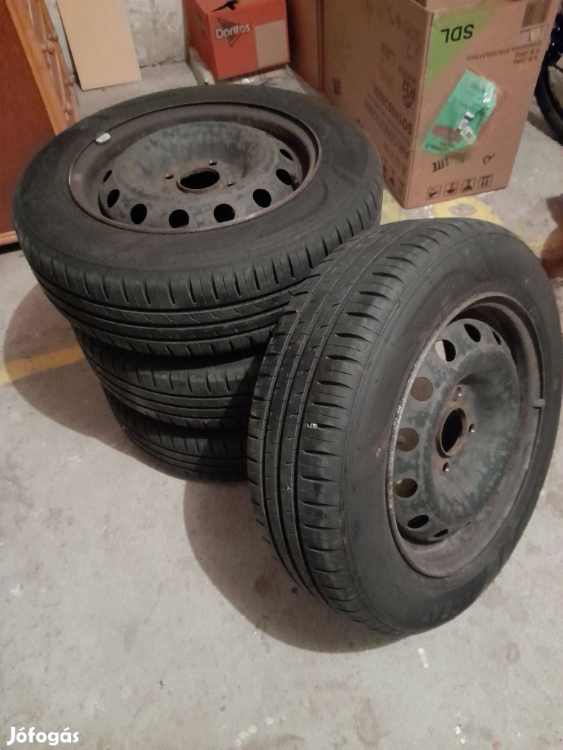 17565 cm majdnem új gumi szett 14 használt felni