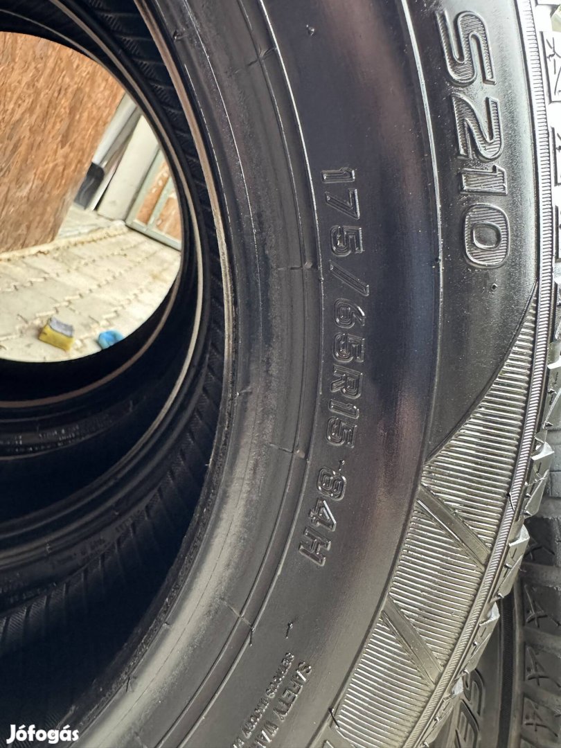 175/65 r15 Falken négy évszakos gumi