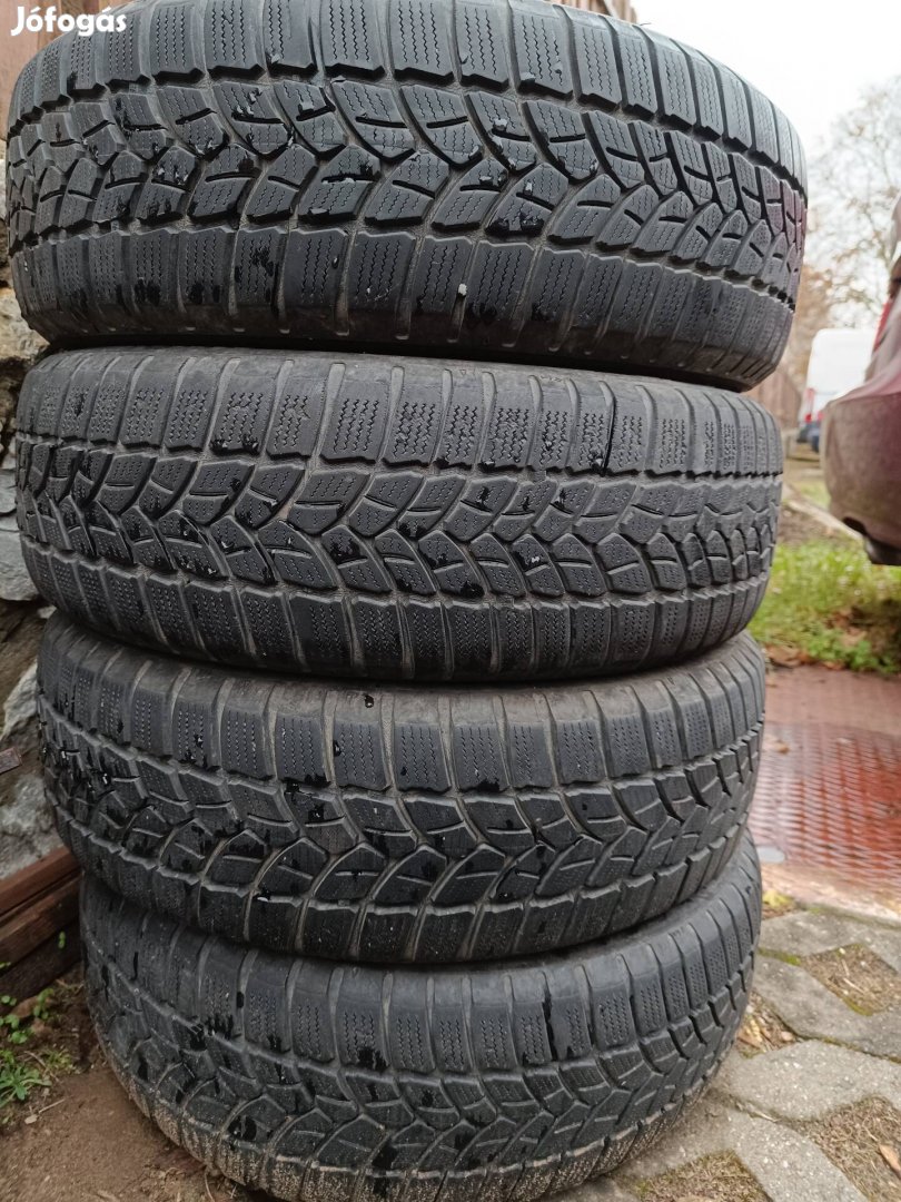 175/65r14-es méretű téligumi garnitúra eladó 
