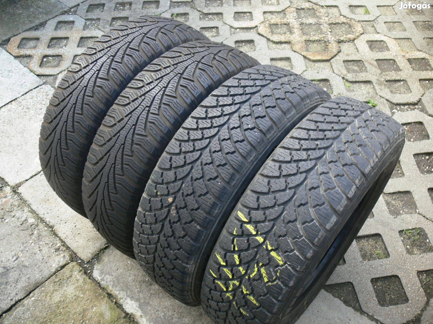 175/70 R14 Lassa/Uniroyal Téli gumik