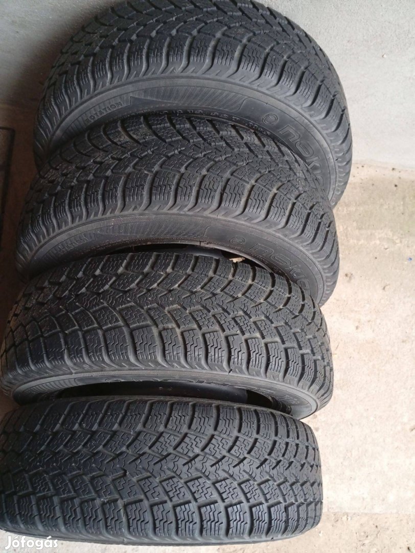 175/70 R 13 Nokian W+ téli gumi