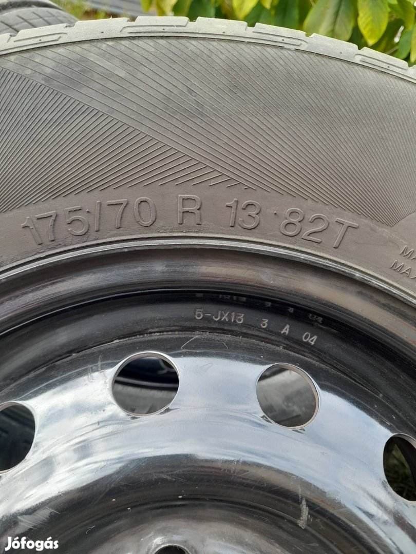 175/70 R 13-as lemezfelni,  lemez felni eladó.