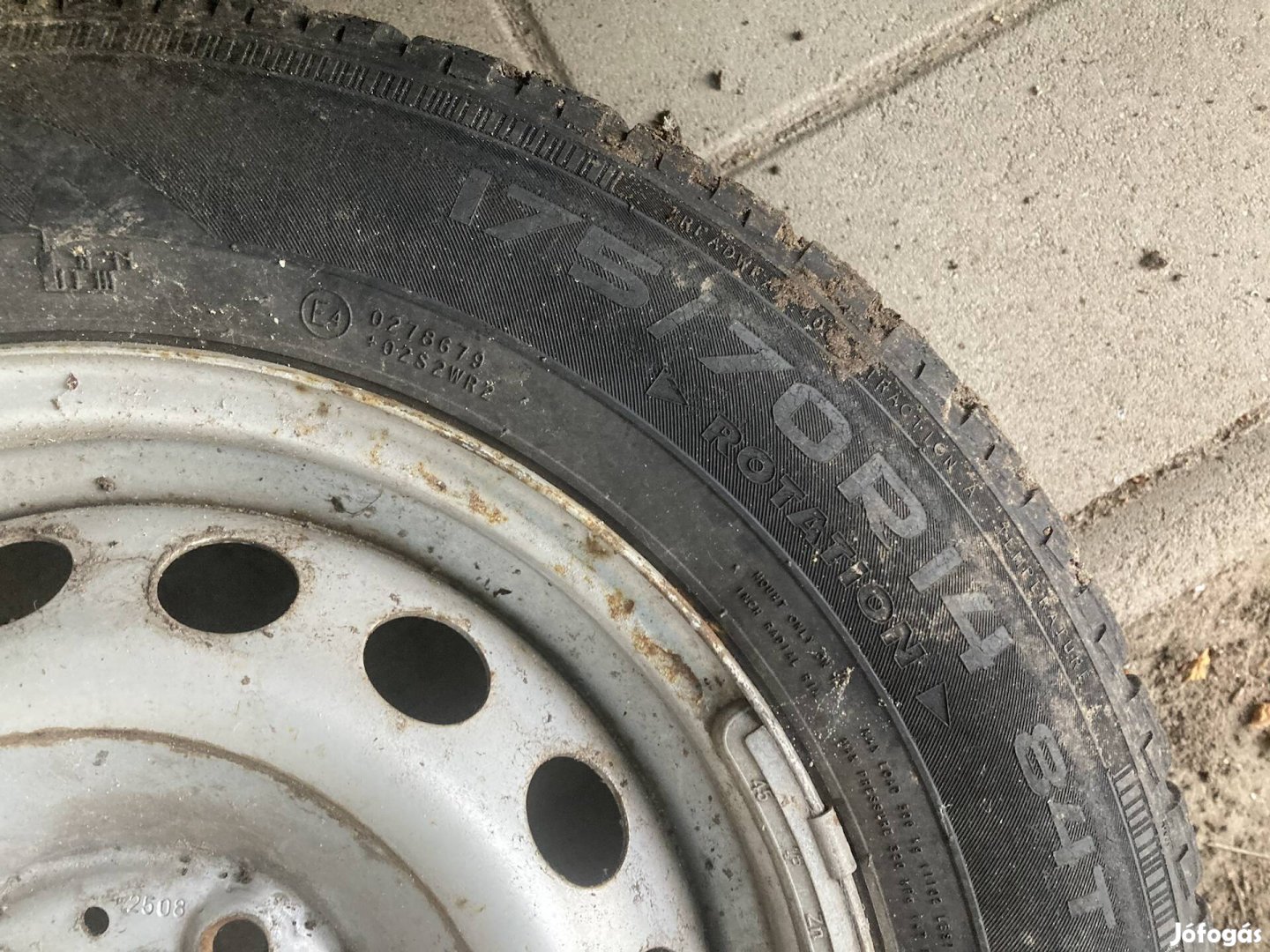 175/70r14 Fiat Fiorino lemezfelni garnitúra téli gumival.