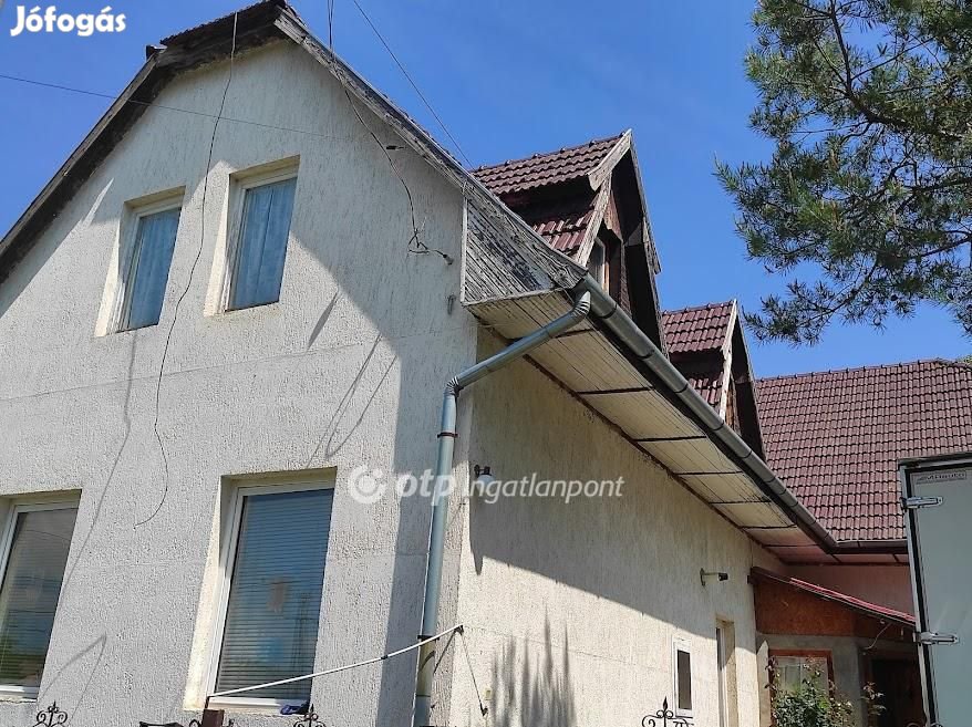 175 nm-es ház eladó Ecséd