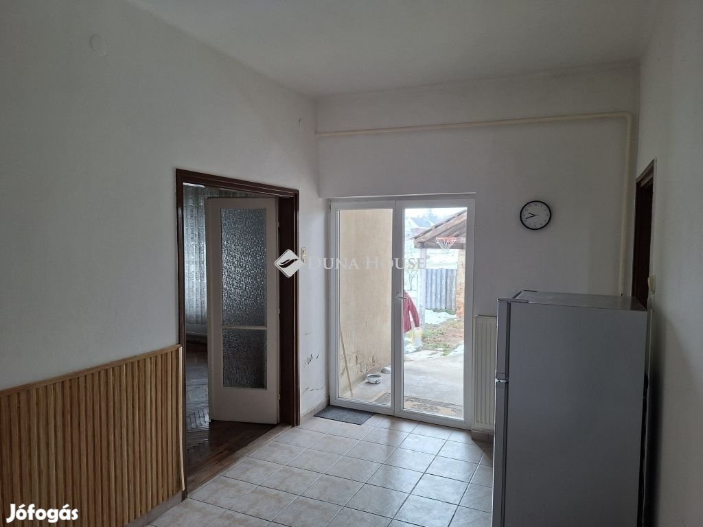 179 nm-es ház eladó Lovasberény