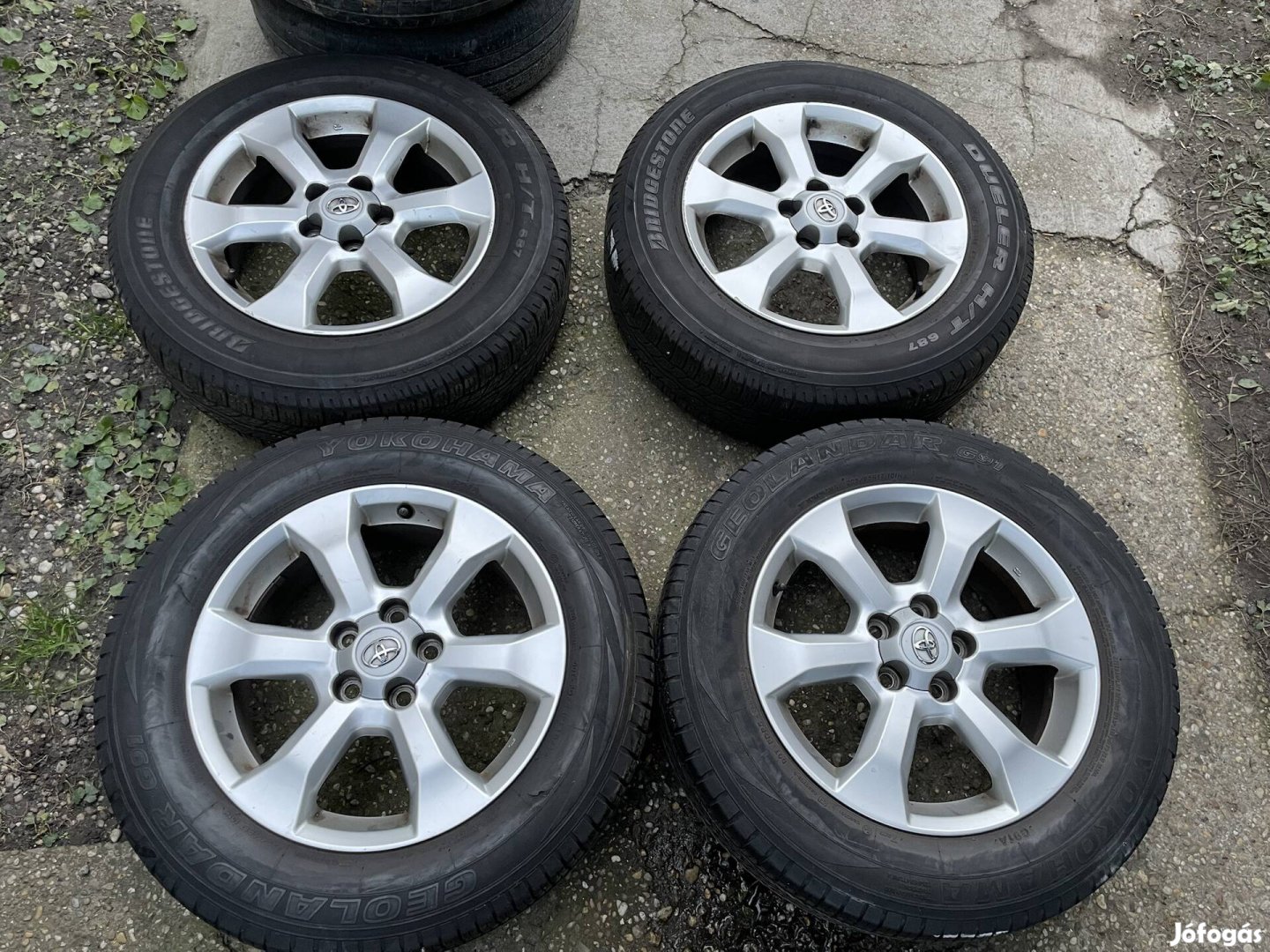 17 17" 5x114.3 Toyota Rav 4 gyári alufelni felni Rav4