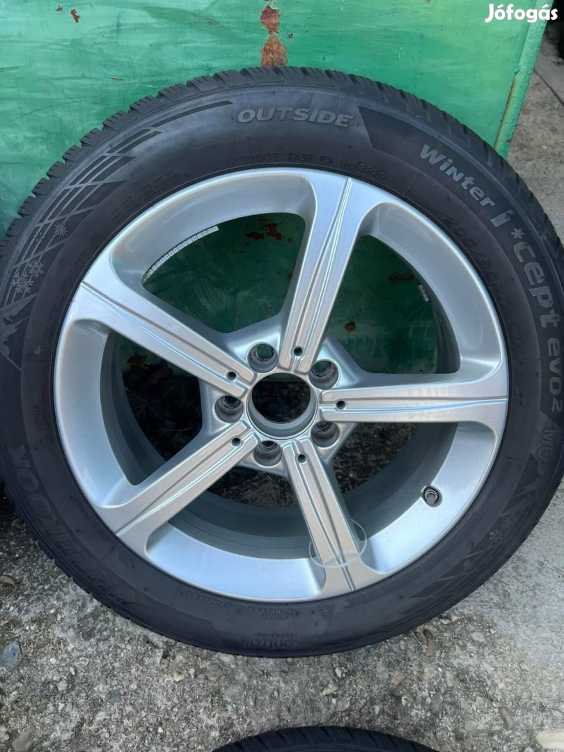 17 Mercedes W177 A B CLA alufelni Teligumi jeladó !5x112