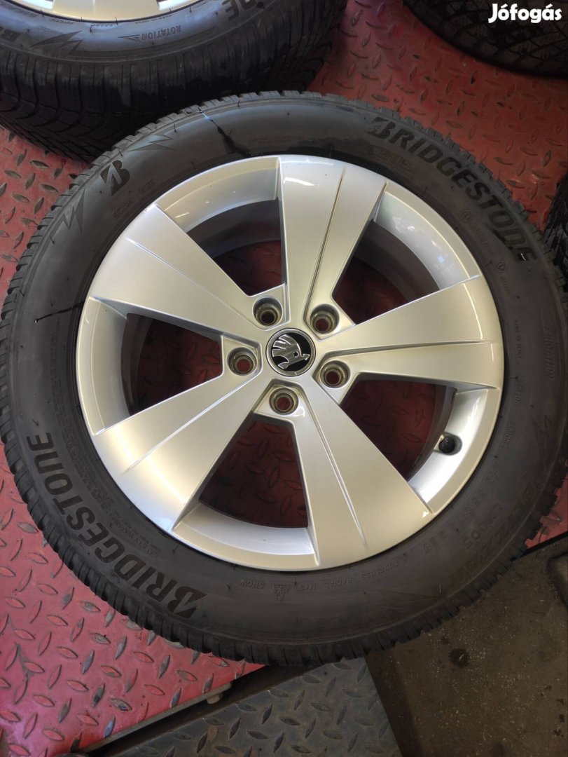 17" 17 5x112 Skoda gyári alufelnik 125eft/4db