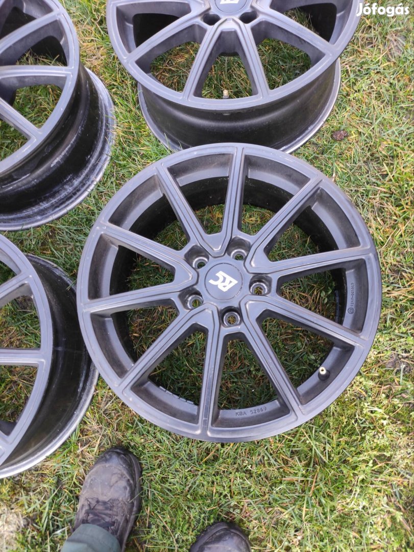 17" 17 5x112 alufelni gyári fekete 120eft/4db
