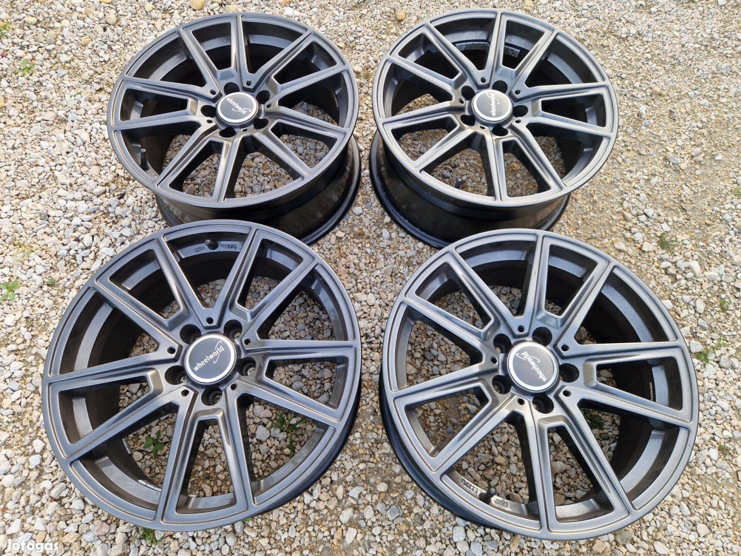 17" 17 Wheelworld WH30 Mercedes Audi Skoda VW alufelni 5x112 felni