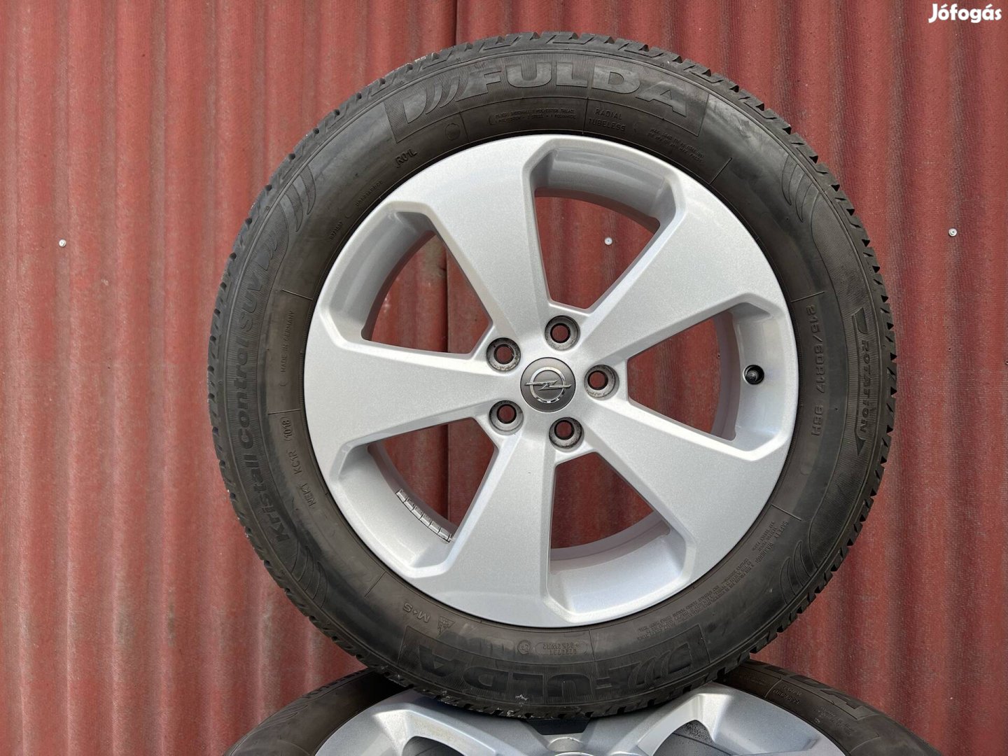 17" 5x105 gyári Opel alufelni téligumikkal!