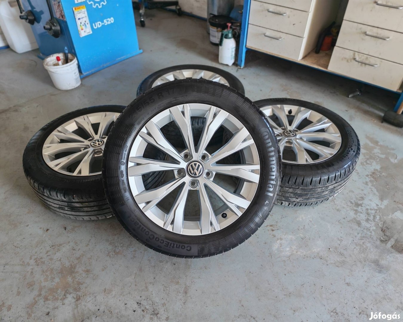 17" 5x112 VW Passat B8 "Montana" gyári alufelni szett nyárigumikkal!