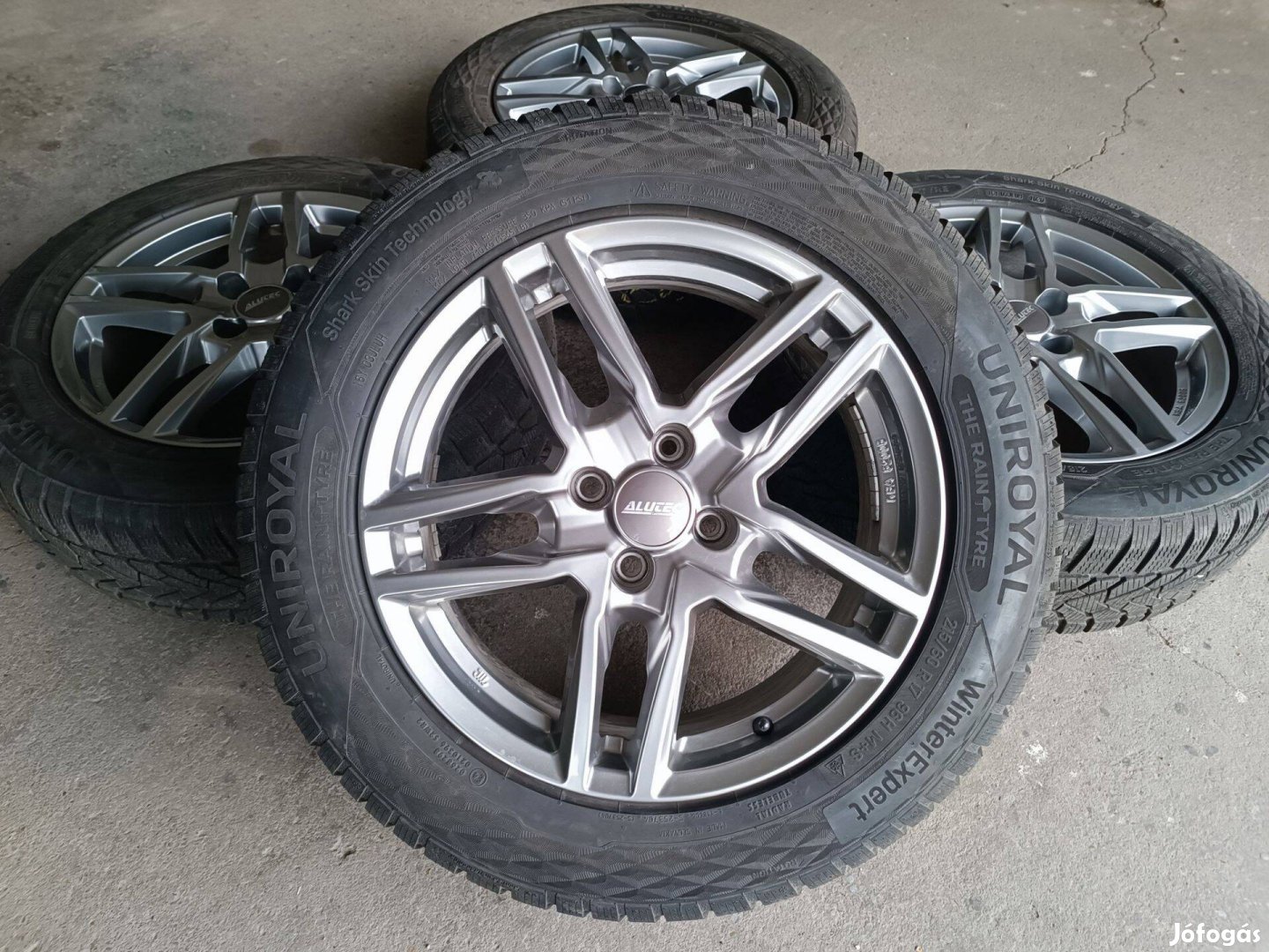 17" Alutec 4*108 alufelni Uniroyal téli gumikkal DS3 Citroen 4*108
