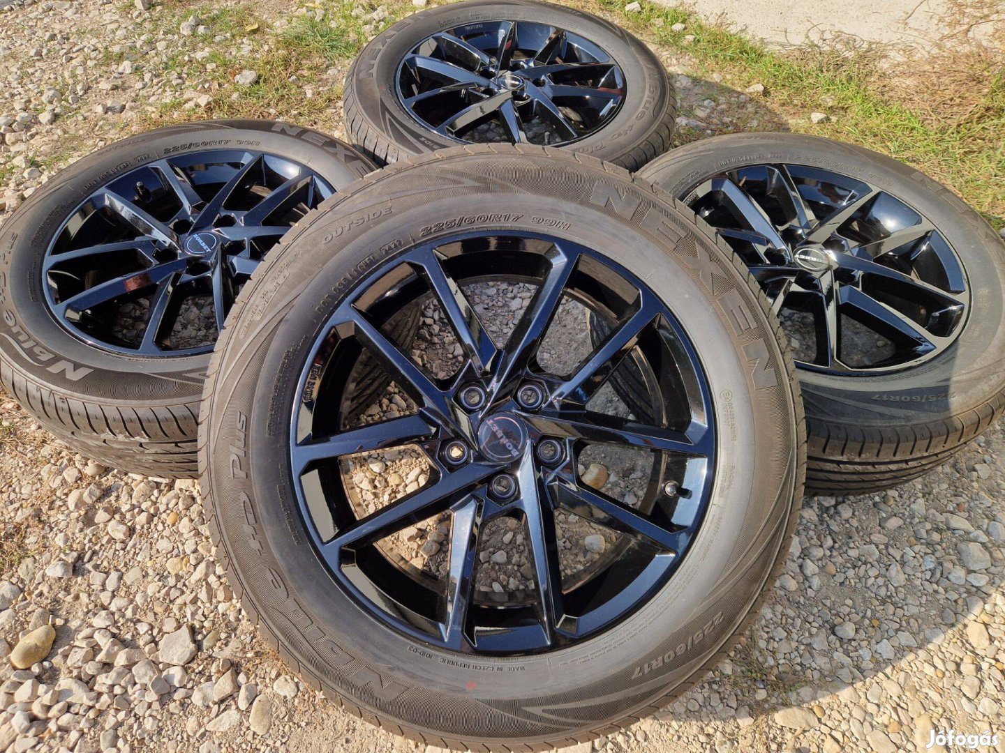 17" Nissan Renault Toyota Kia Mazda alufelni 90% gumik 5x114 felni 17