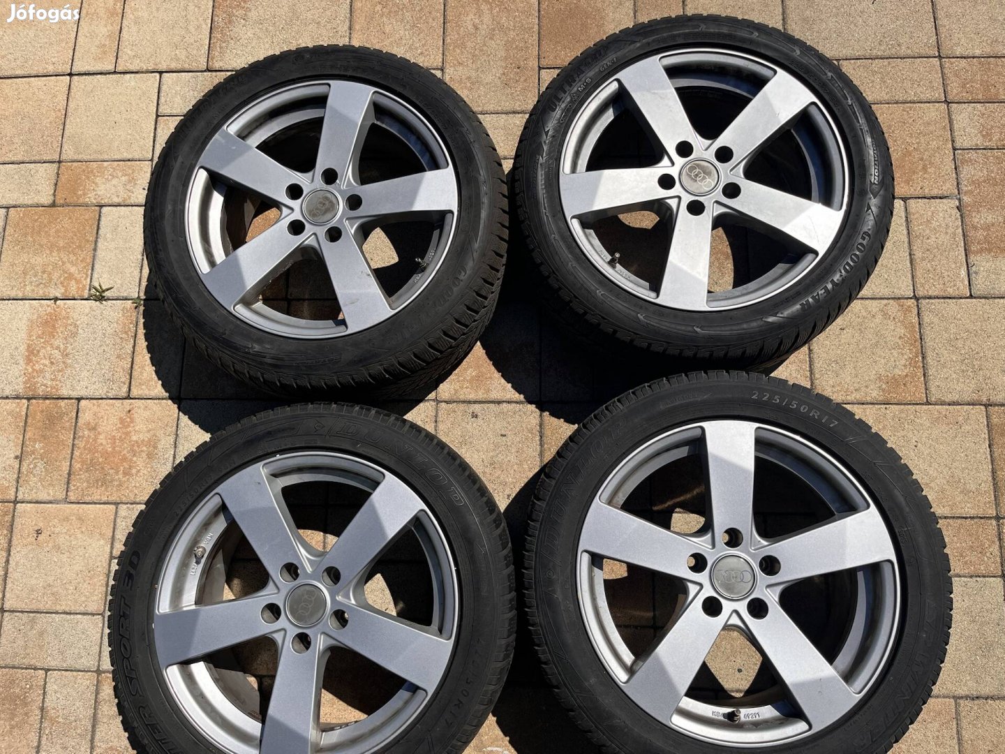 17 " gyári Audi felni garnitúra újszerű téli gumikkal