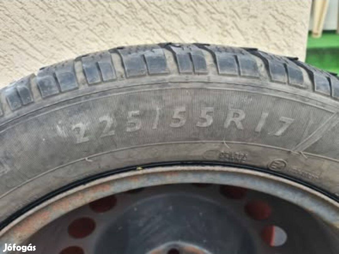 17"-es felni (lemez) ajándék téligumival