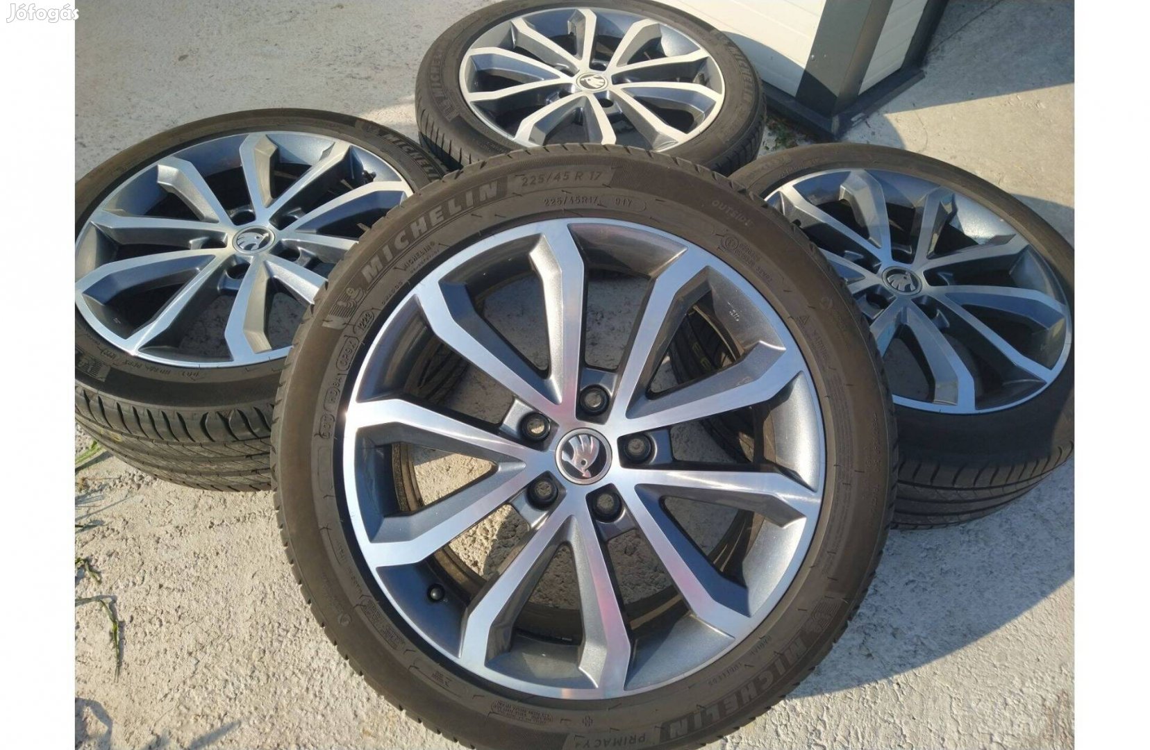 17" gyári Skoda Octavia alufelni nyári gumi 5x112