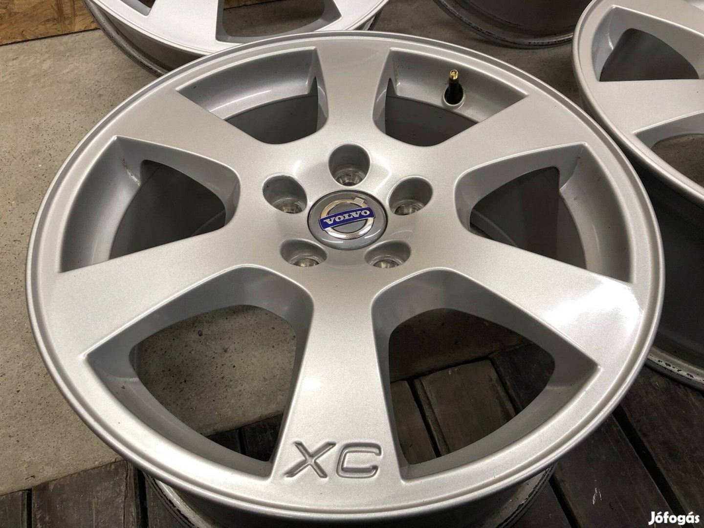 17 col Volvo XC alufelni 17 colos 5x108