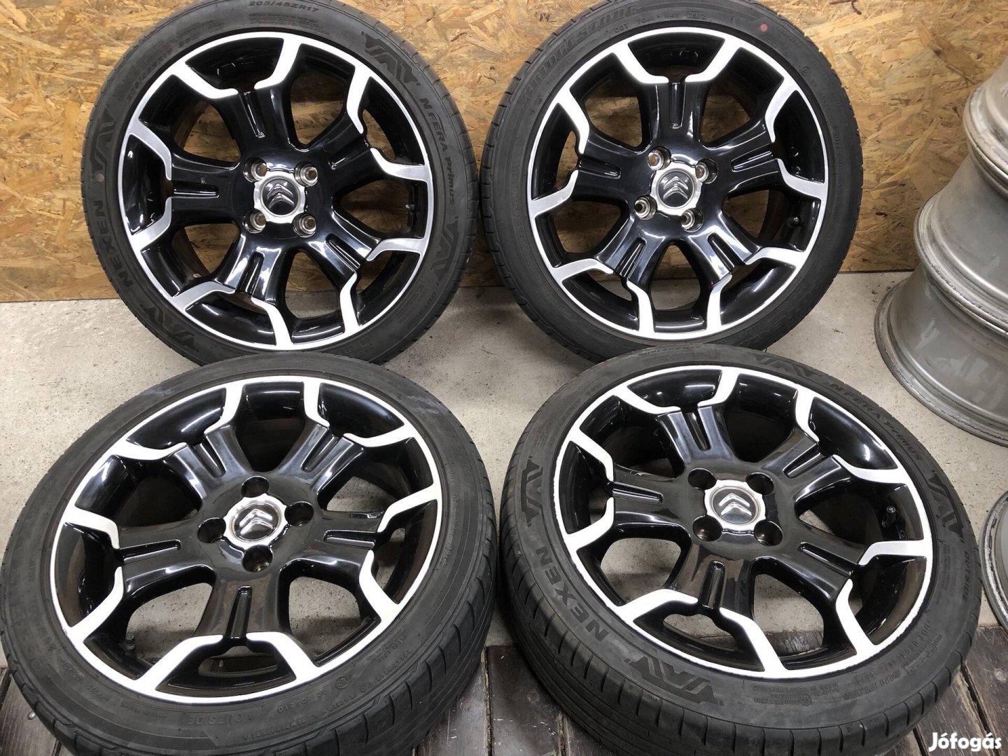 17 col gyári 4x108 Citroen alufelni nyári gumi 17 colos 