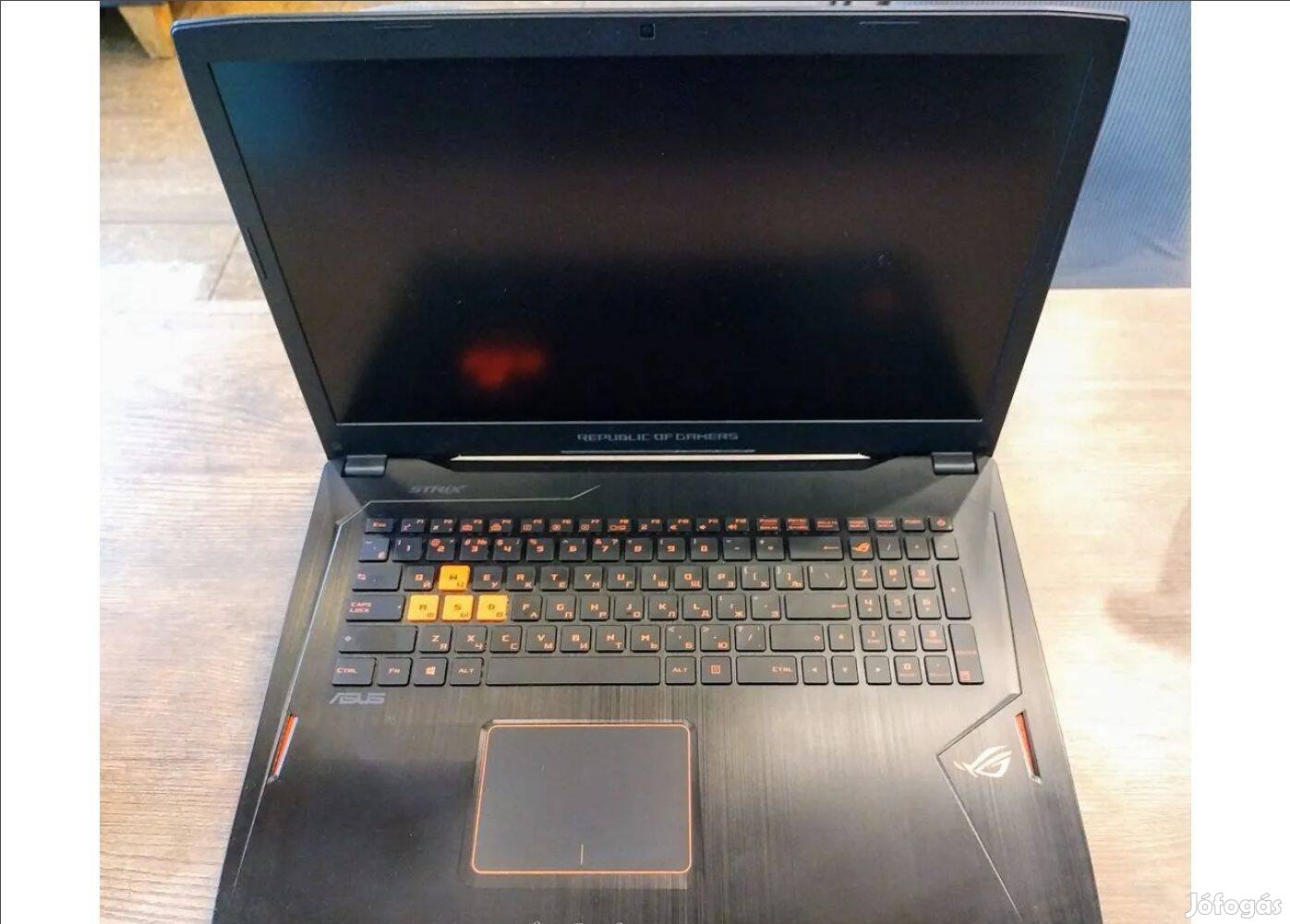 17 colos Asus rog laptop eladó Játékra is ! 256GB SSD + 1TB HDD