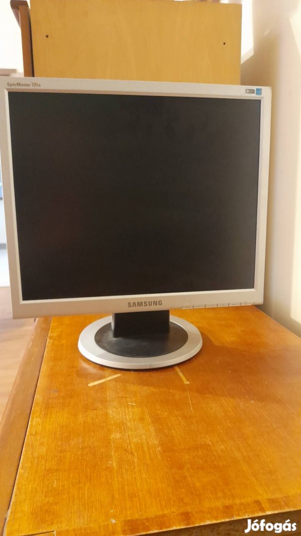 17 colos Samsung monitor eladó