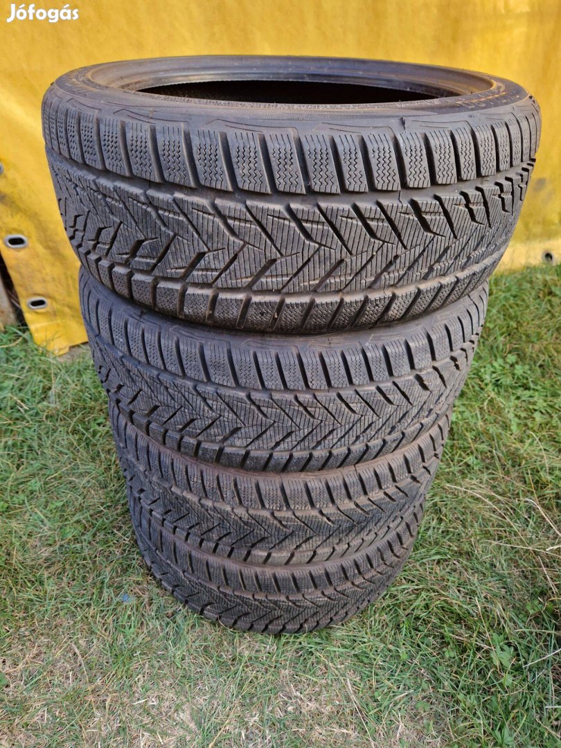 17 colos Vredestein Wintrac Extreme S 205/45 R17 téli gumi garnitúra