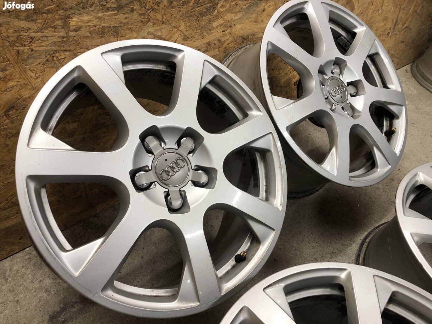 17 colos gyari Audi alufelni 17 col A4, Q5,Q3, 5x112