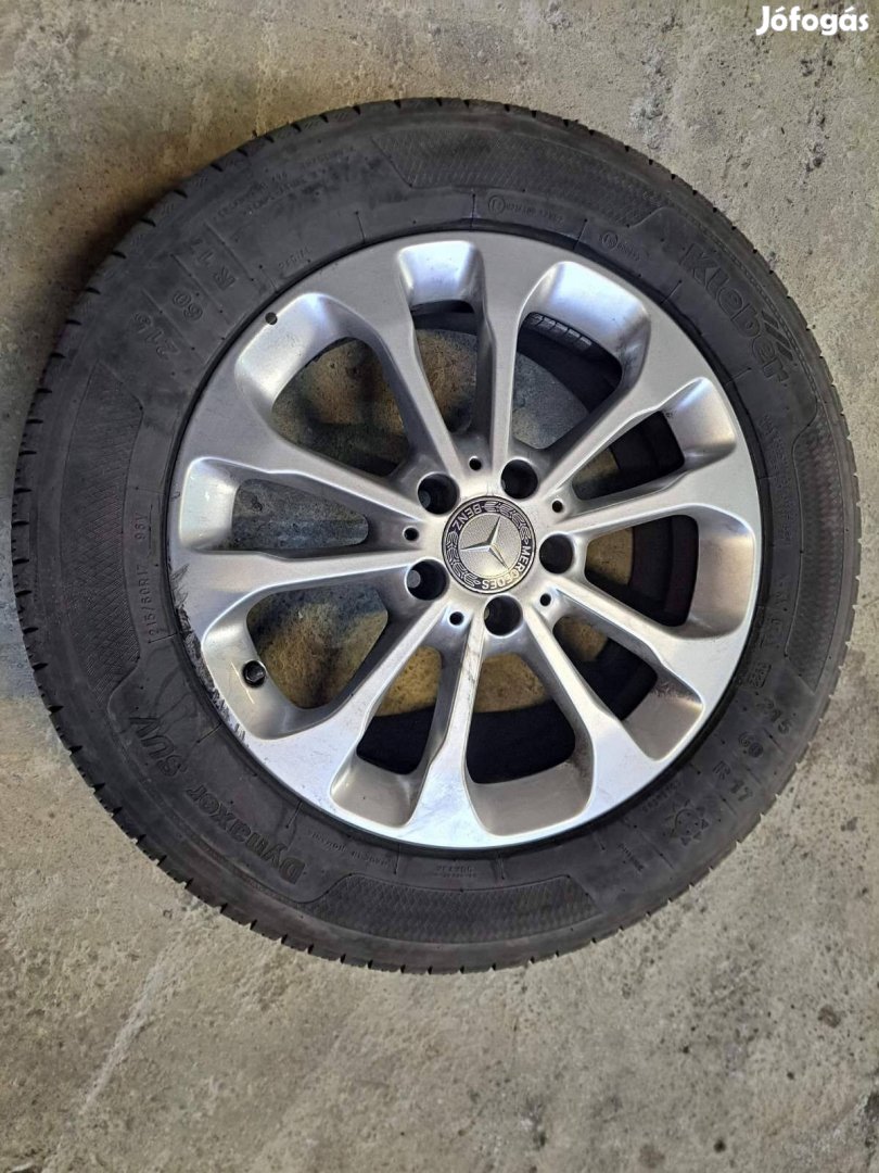 17 colos gyári Mercedes könnyűfém felni nyári gumival 4db