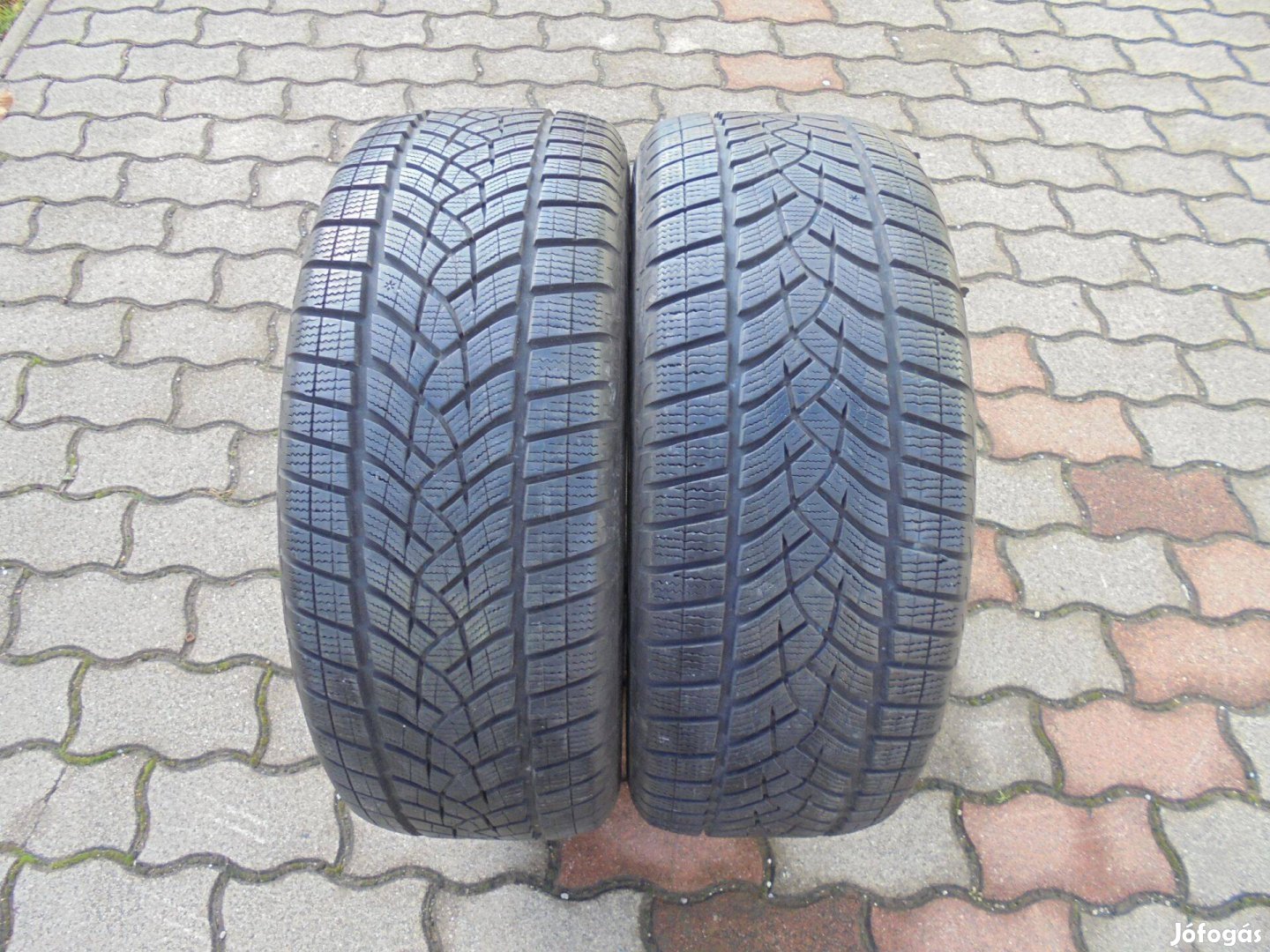 17-es 2 + 2 ( Goodyear /Semperit ) téli gumi garnitúra