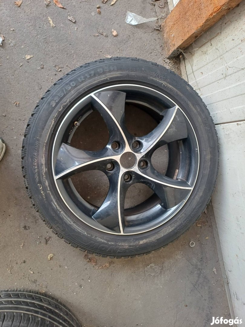 17es Bmwre téligumikkal olcsón 
