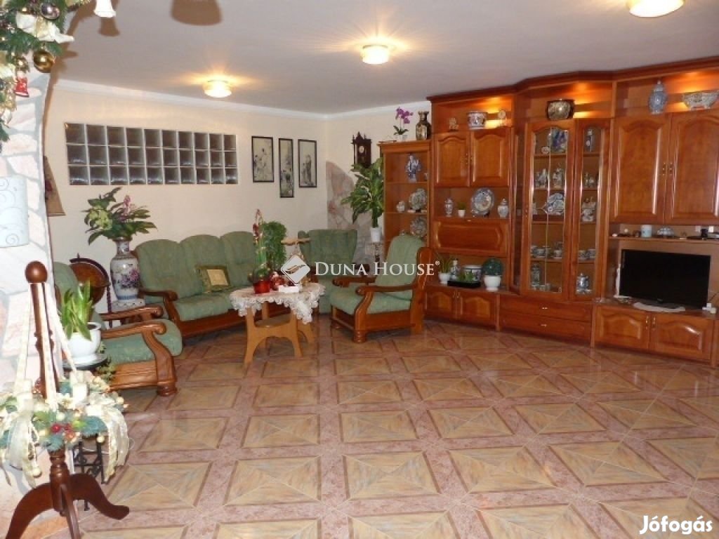 180 nm-es ház eladó Kozármisleny