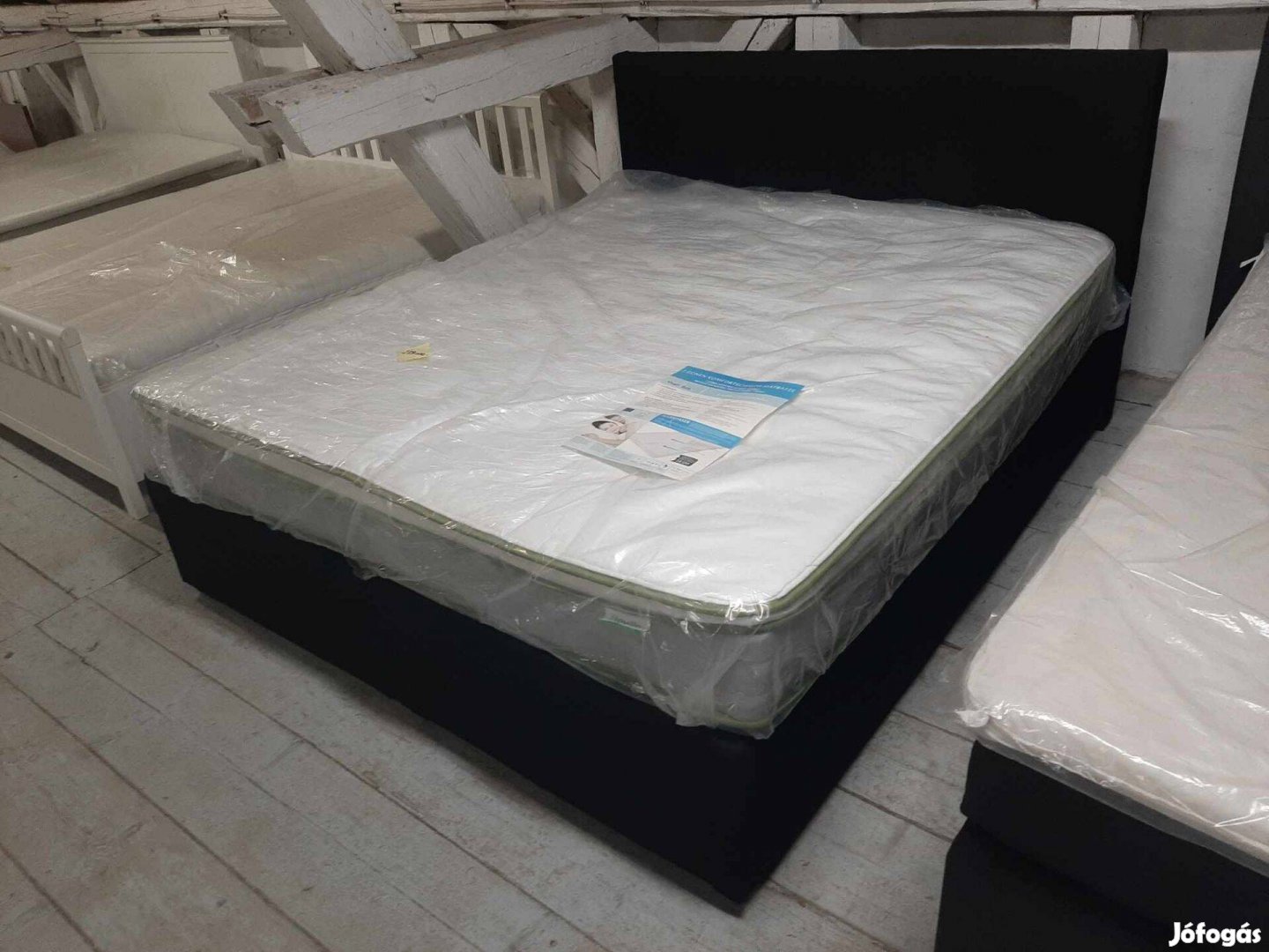 180x200 cm-es boxspring franciaágy, új matraccal kompletten eladó