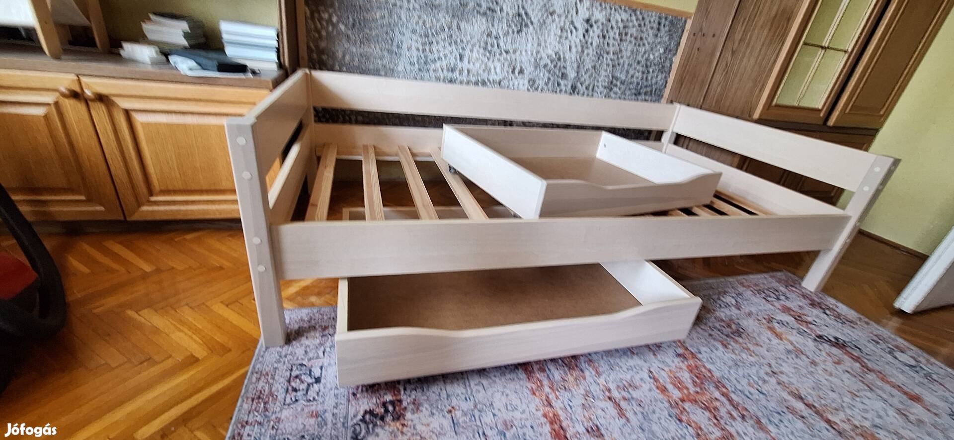 180x90 Kifogástalan ágykeret eladó