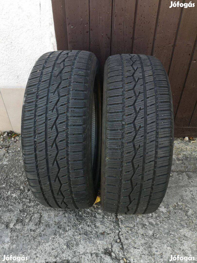 185/55R15 2db Négyévszakos Gumi 185/55 Toyo