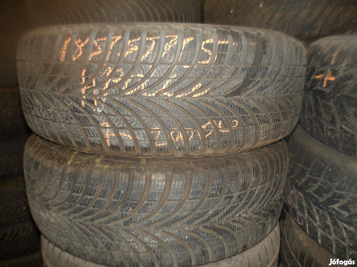 185/55r15 Apollo téli gumi ajándék szereléssel