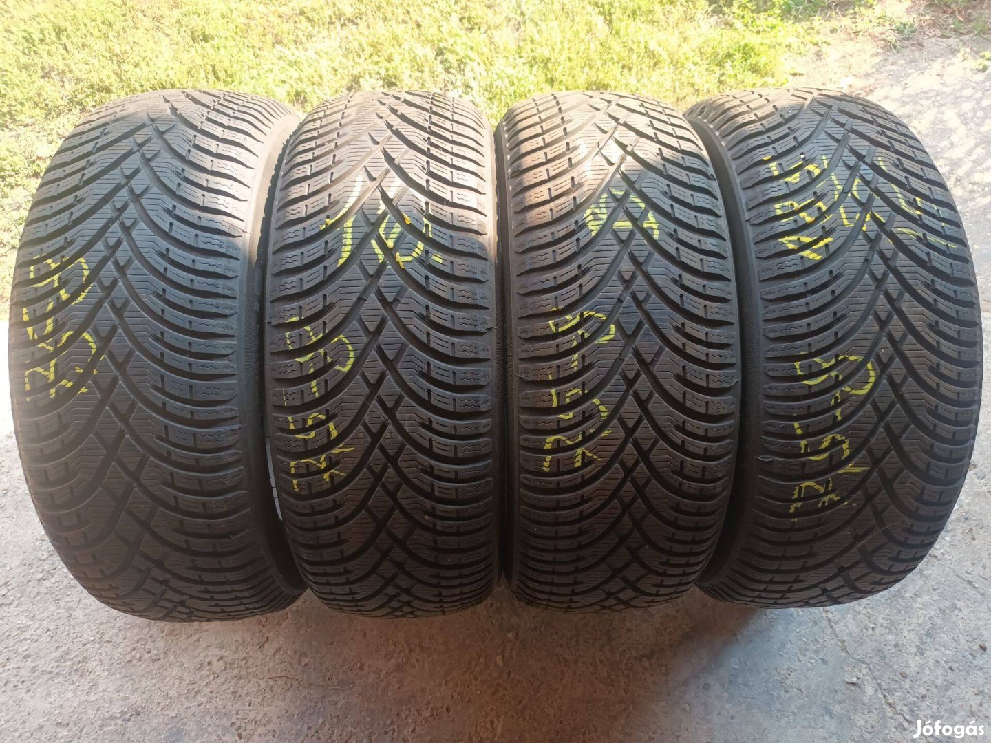 185/55r15 Bf-Goodrich téligumi 4db újszerű