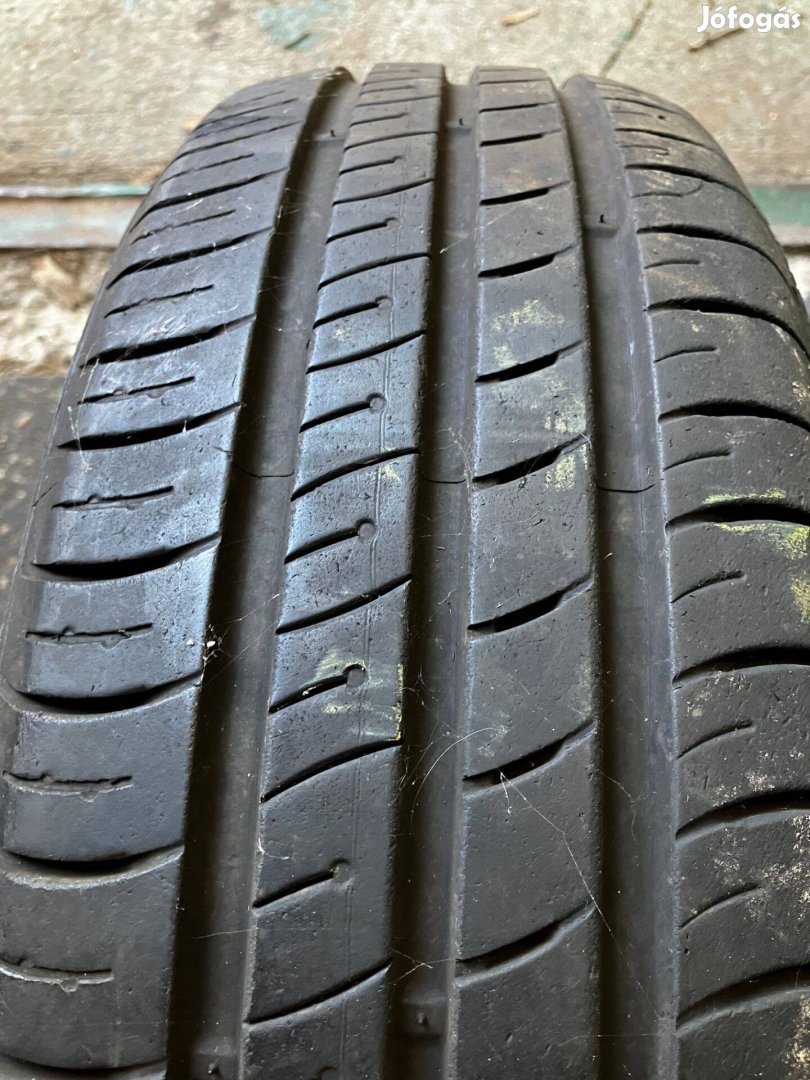 185/5R15 Kumho Ecowing nyárigumi eladó