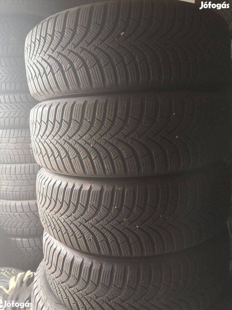 185/60R15 46e/4db Hankook téligumi