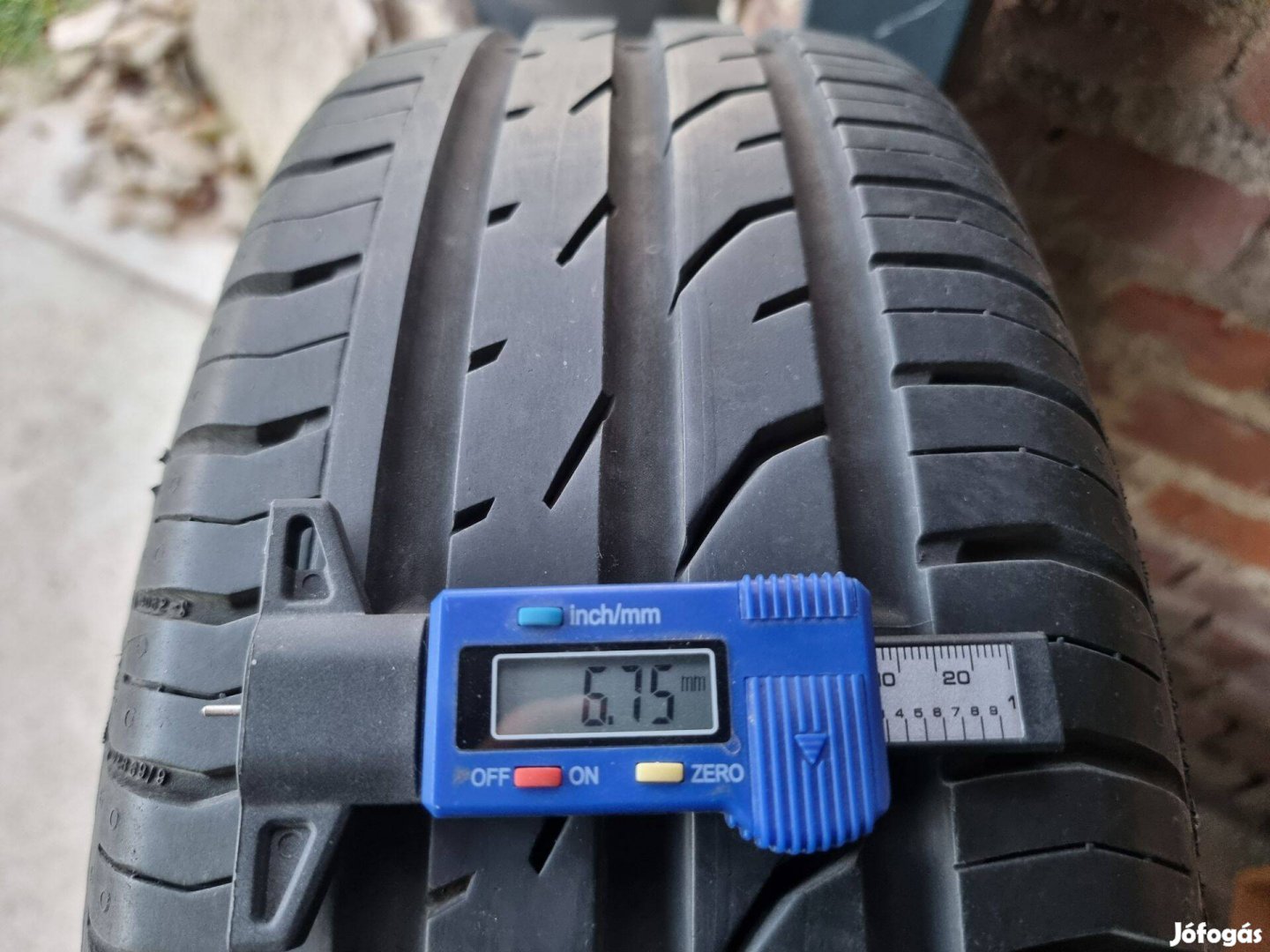 185/60R15 Continental garnitúra szinte újszerű állapotban eladó!