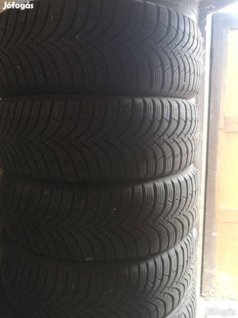 185/60R15 Hankook téligarnitúra