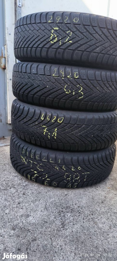 185/60R15 Pirelli Cinturato Winter